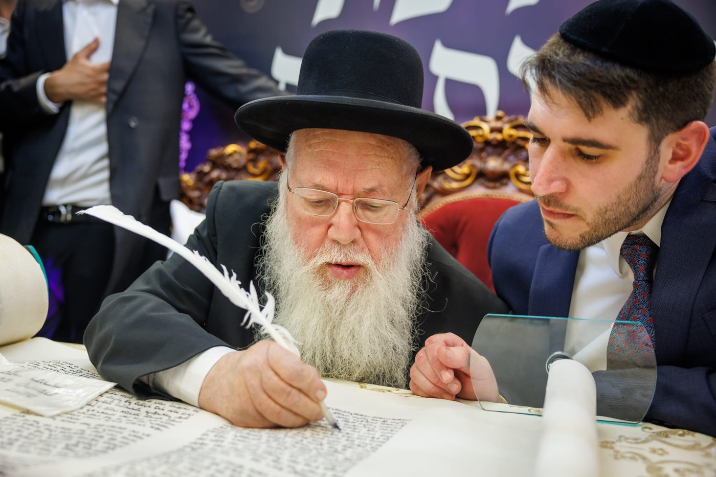 הכנסת ספר תורה נדבת ר' צביקה כהן