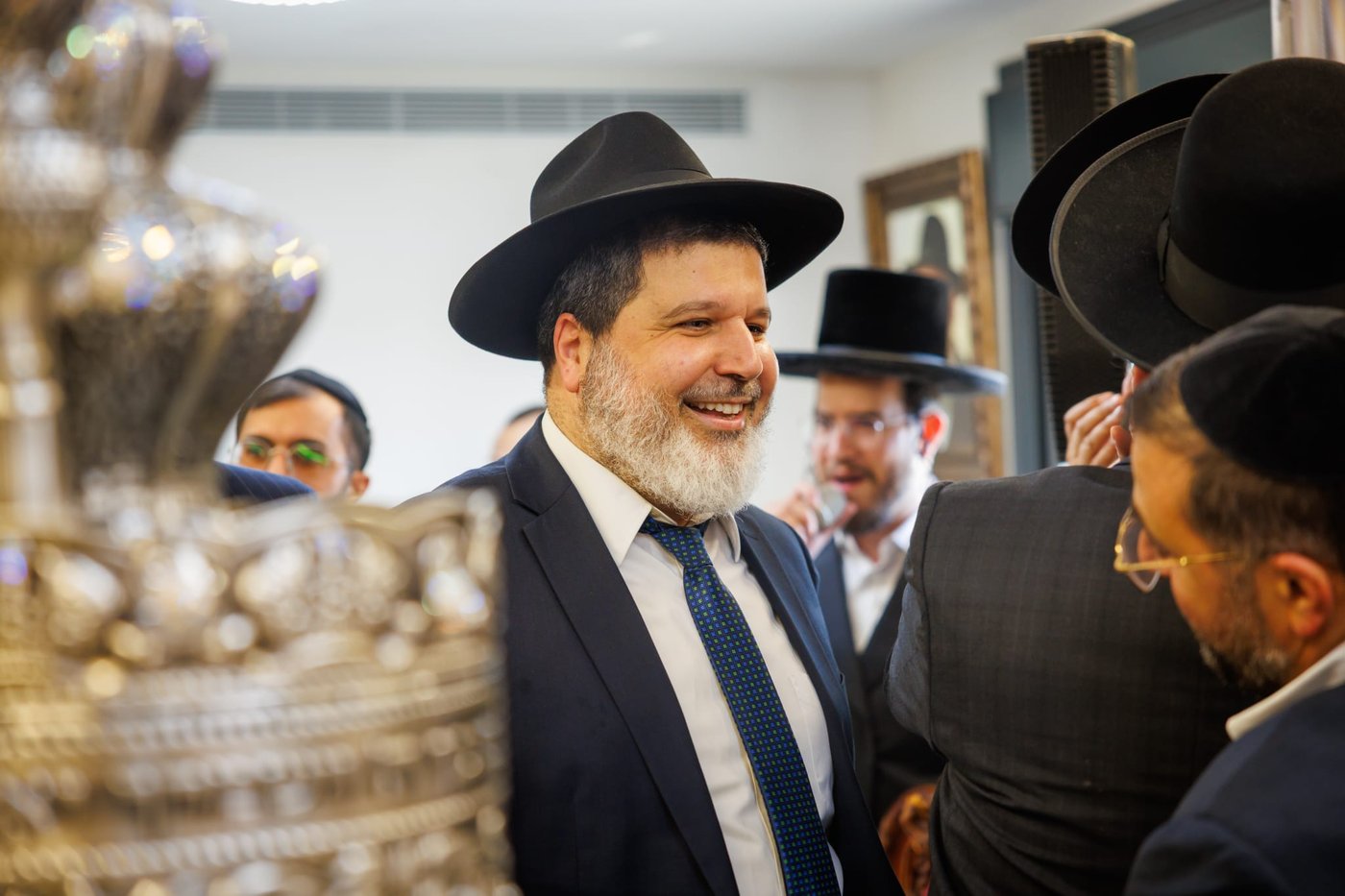 הכנסת ספר תורה נדבת ר' צביקה כהן