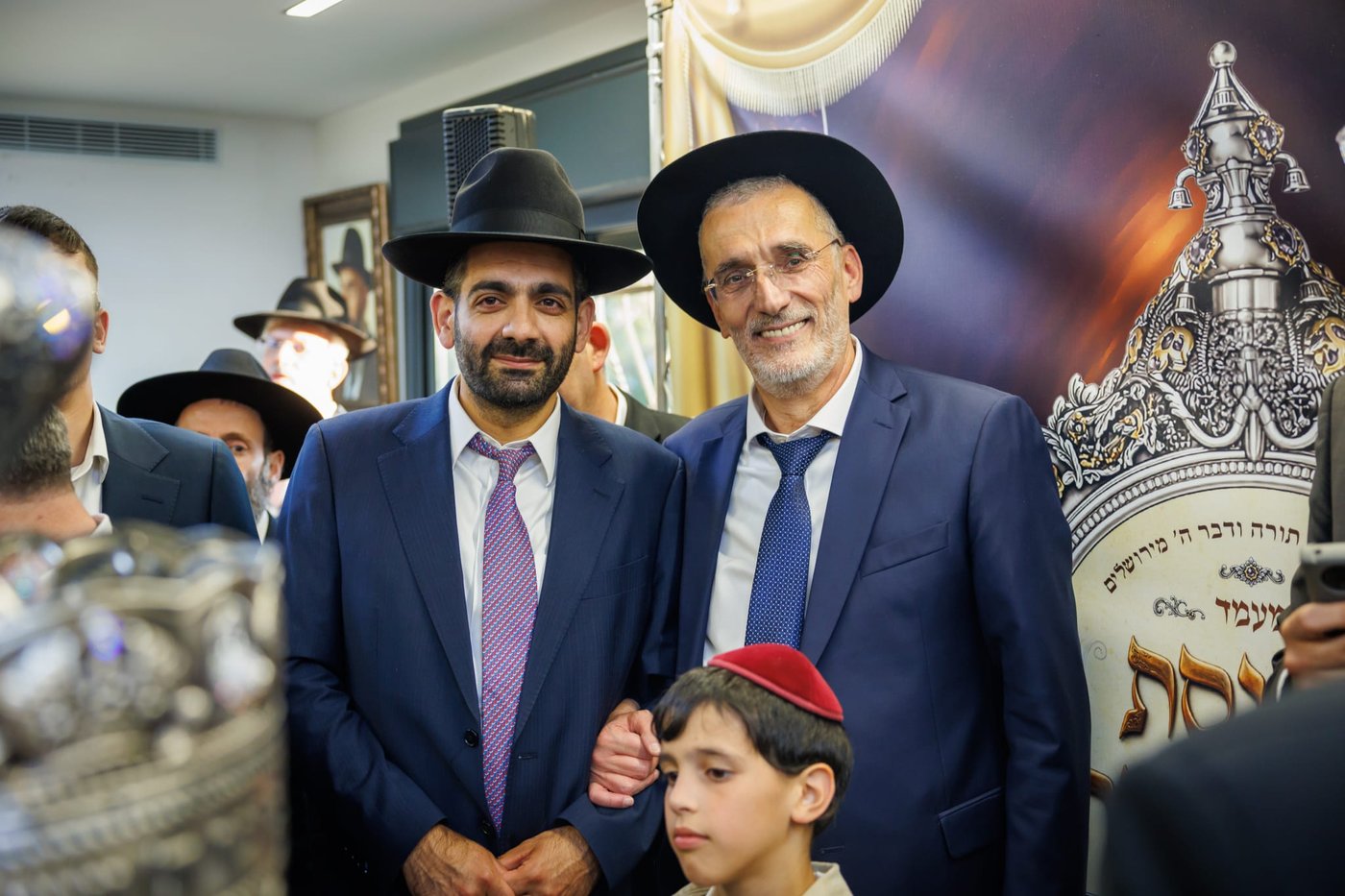 הכנסת ספר תורה נדבת ר' צביקה כהן