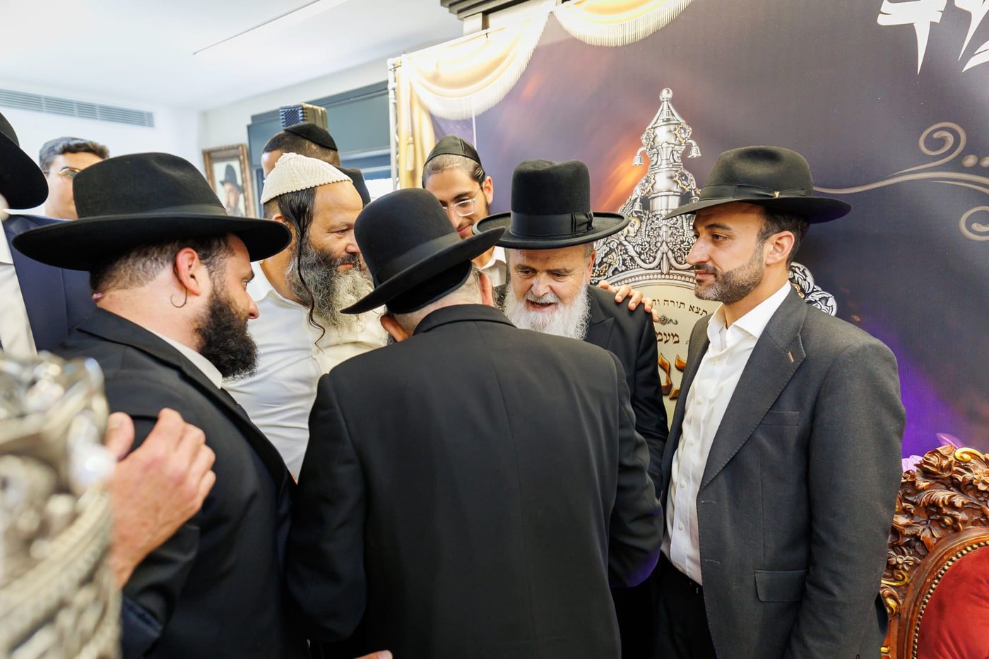 הכנסת ספר תורה נדבת ר' צביקה כהן