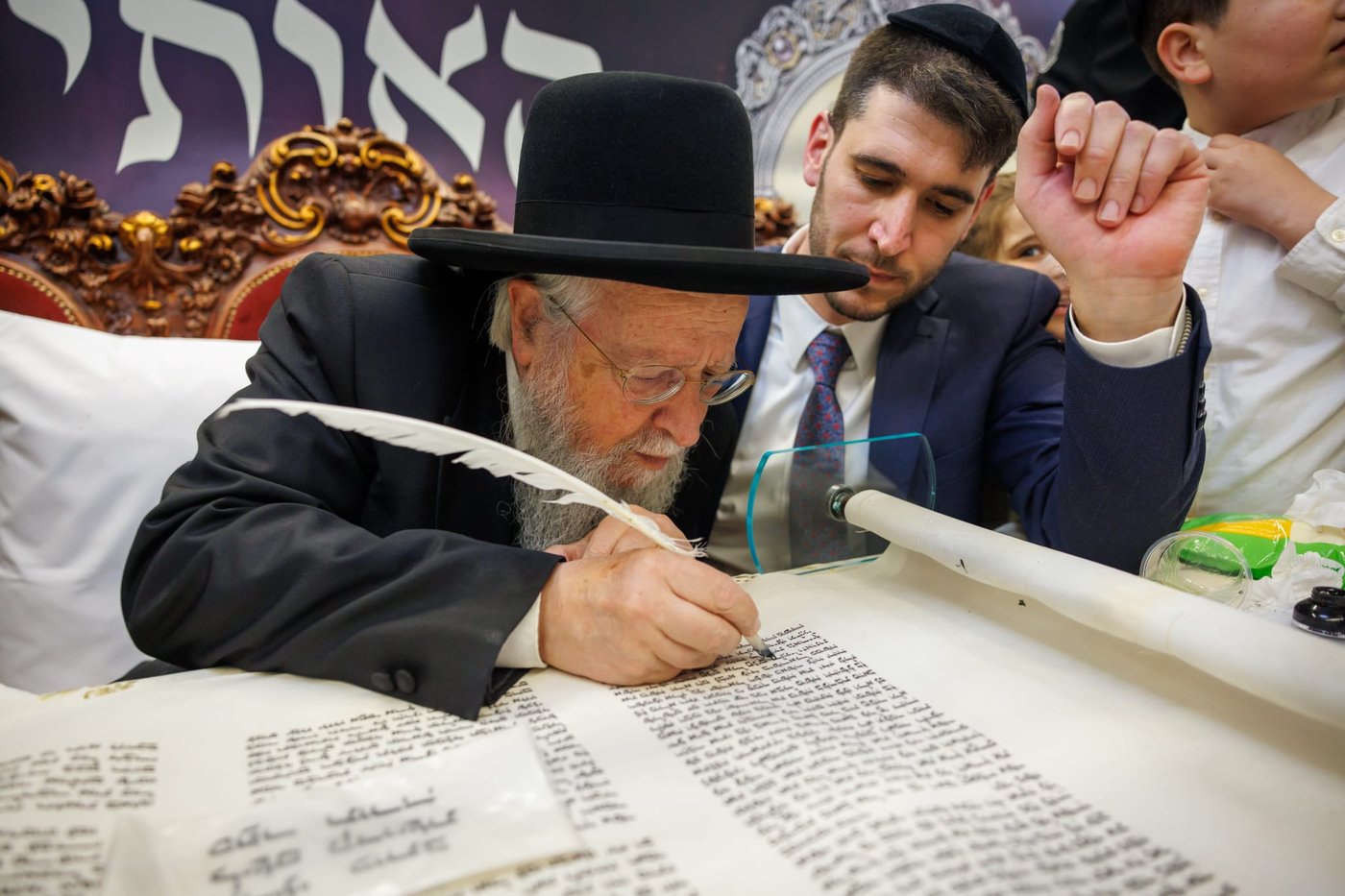 הכנסת ספר תורה נדבת ר' צביקה כהן