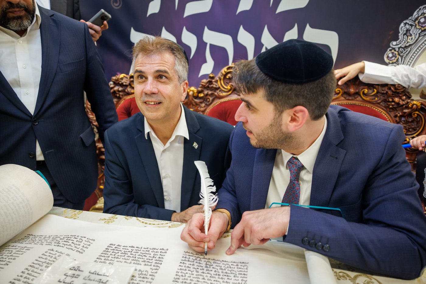 הכנסת ספר תורה נדבת ר' צביקה כהן