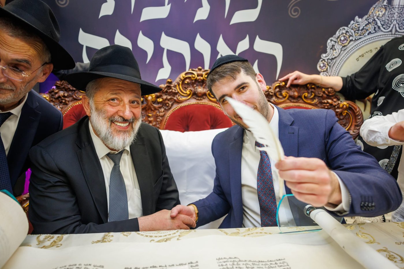 הכנסת ספר תורה נדבת ר' צביקה כהן
