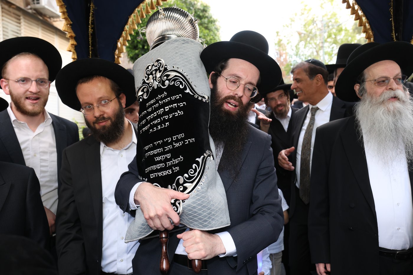 הכנסת ספר תורה לקהילת 'תפארת ציון'