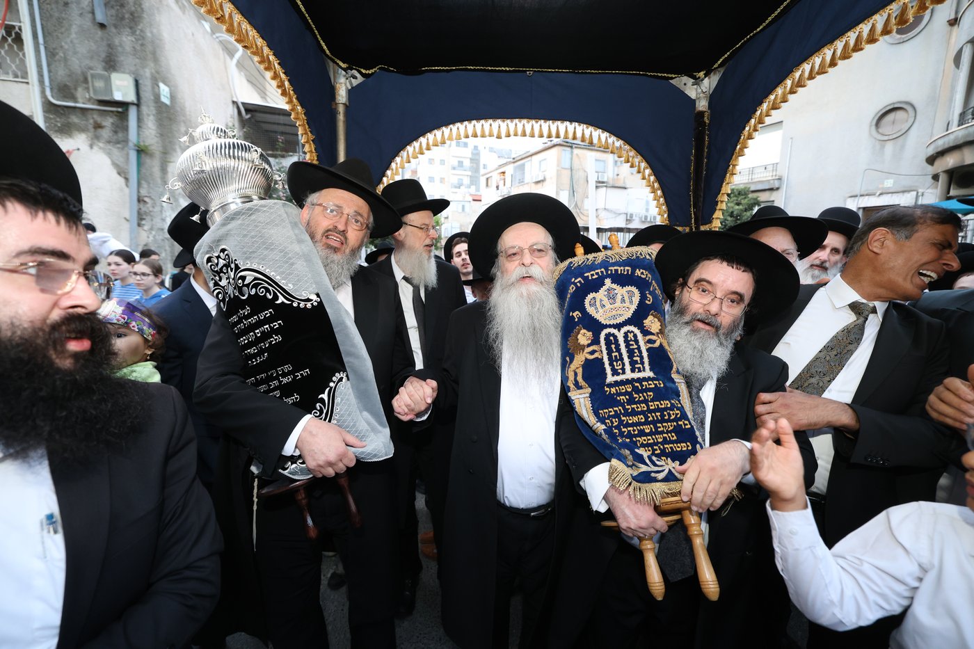 הכנסת ספר תורה לקהילת 'תפארת ציון'