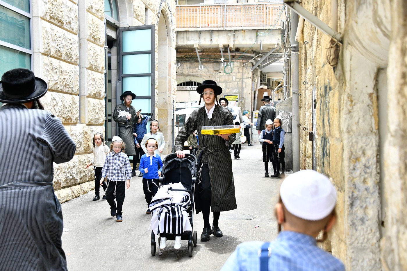 לימוד א' ב' בתולדות אהרן