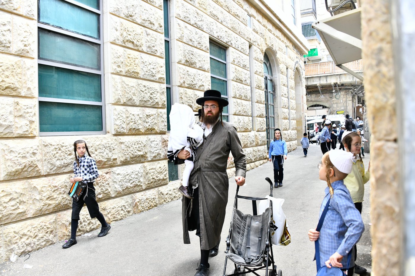 לימוד א' ב' בתולדות אהרן