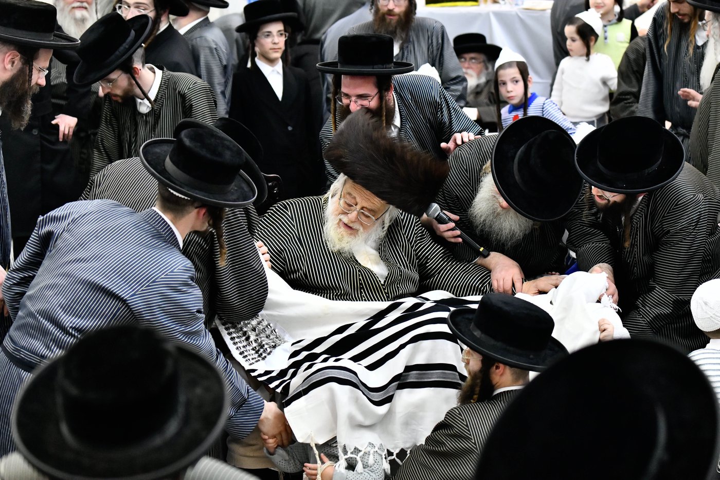 לימוד א' ב' בתולדות אהרן