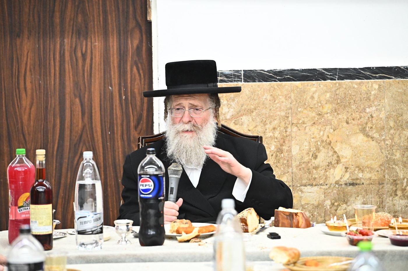 סעודת ההודאה אצל הגרח"י בידרמן