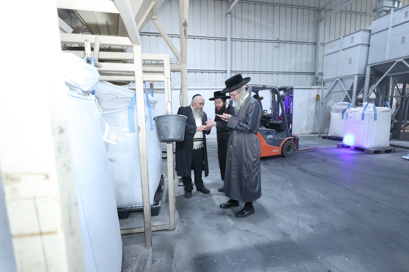 בד"ץ העדה החרדית בקצירת חיטים