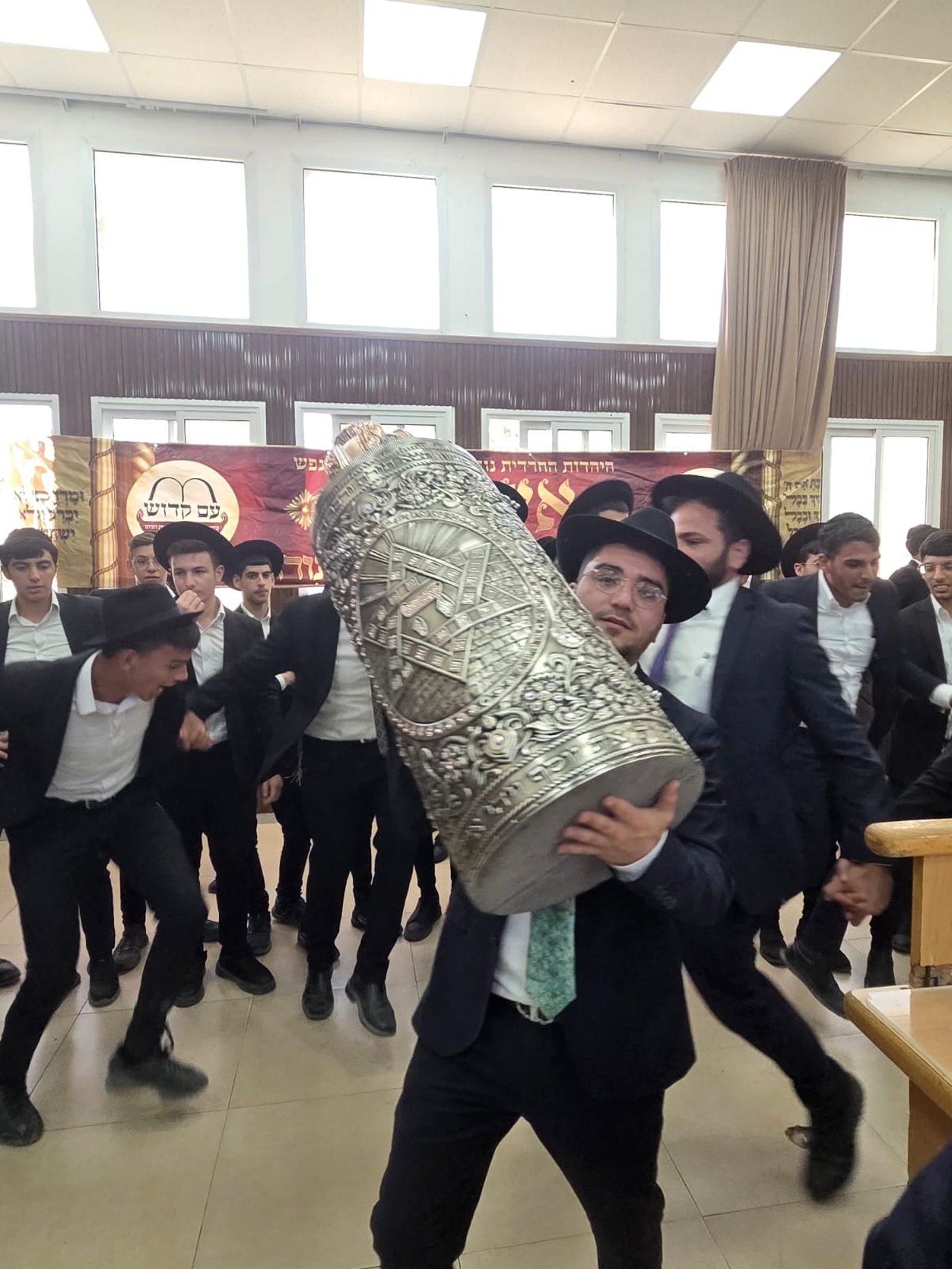 קבלת פנים לאסיר עולם התורה במושב תירוש