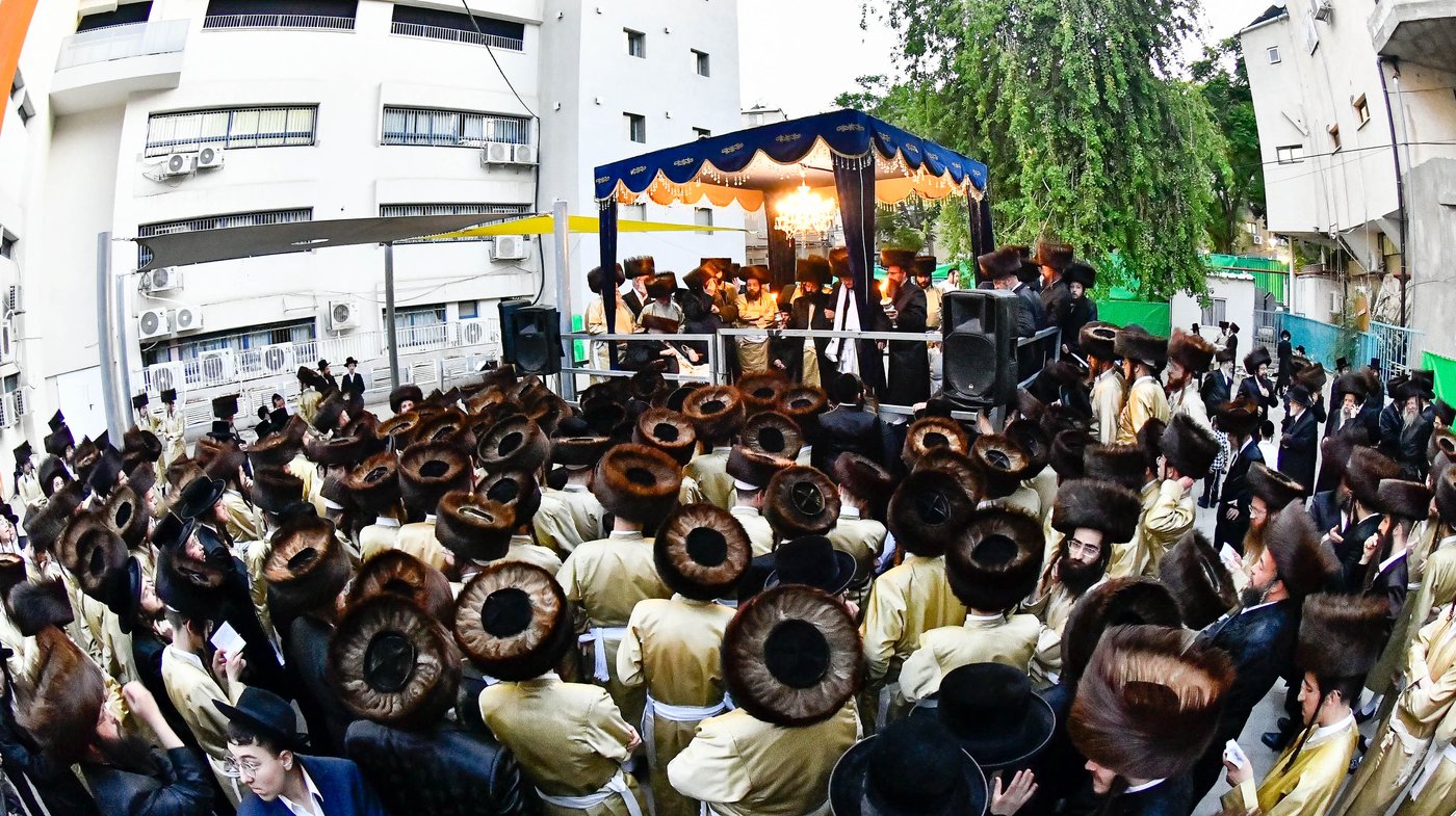 שמחת בית תולדות אברהם יצחק - צאנז