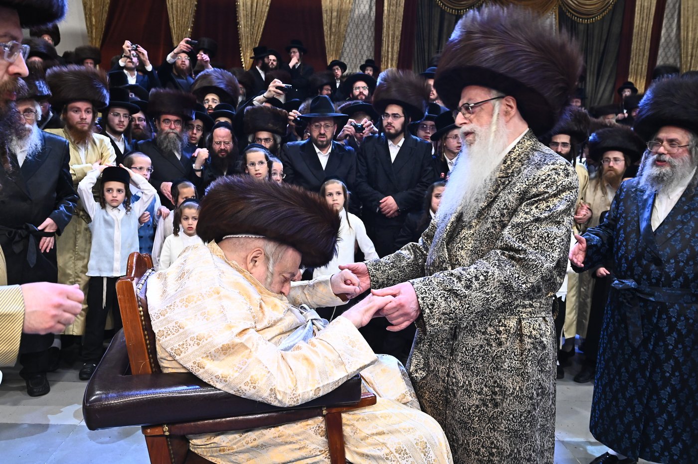 שמחת בית תולדות אברהם יצחק - צאנז
