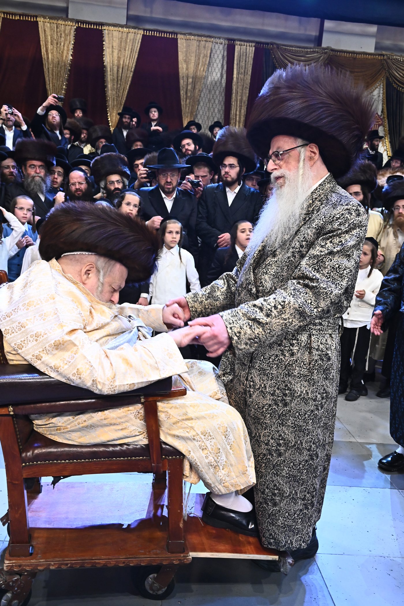 שמחת בית תולדות אברהם יצחק - צאנז