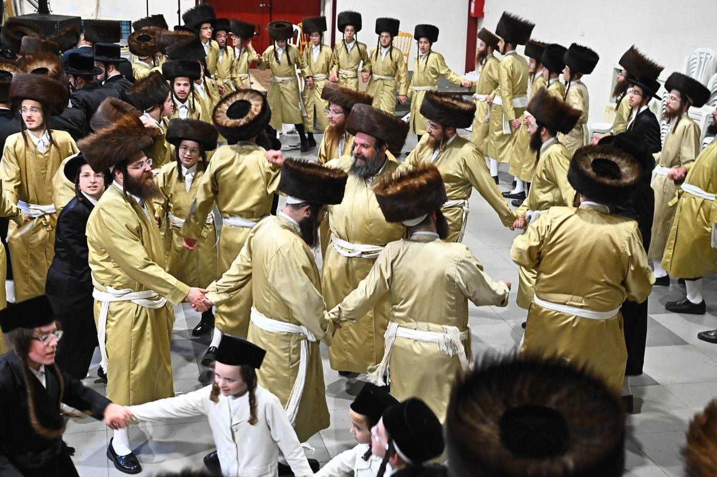 שמחת בית תולדות אברהם יצחק - צאנז