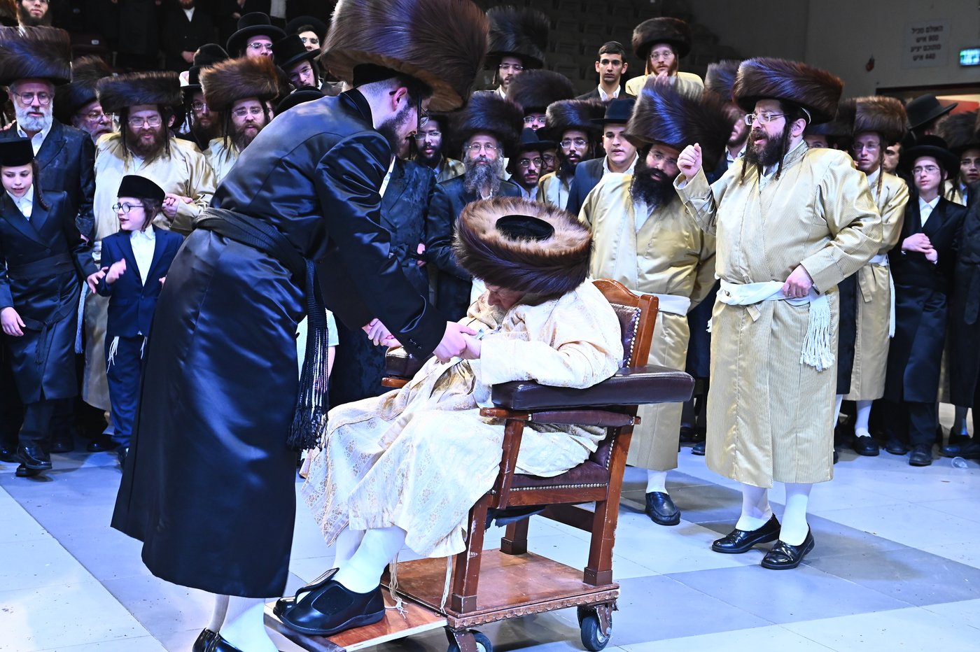שמחת בית תולדות אברהם יצחק - צאנז