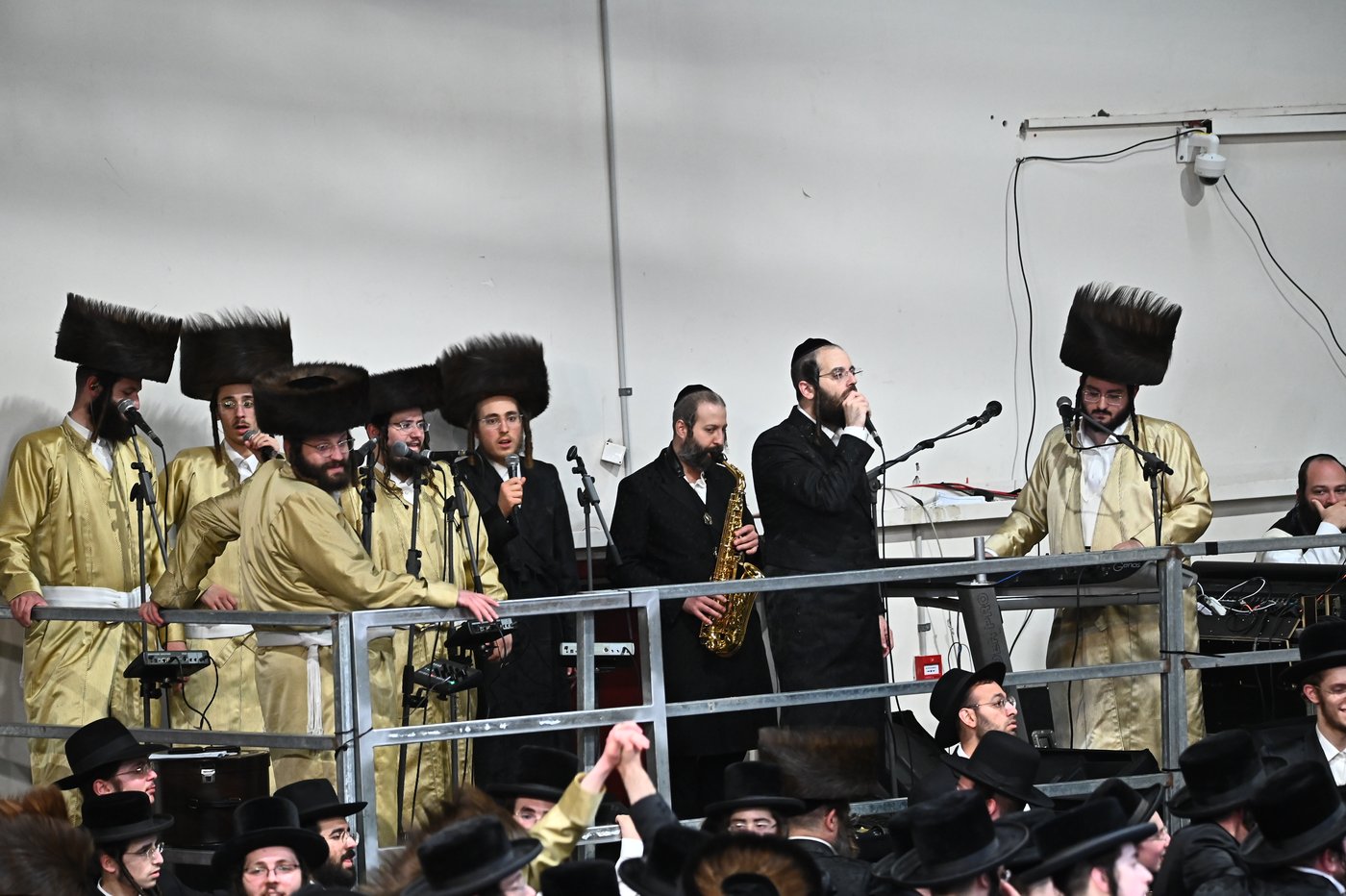 שמחת בית תולדות אברהם יצחק - צאנז