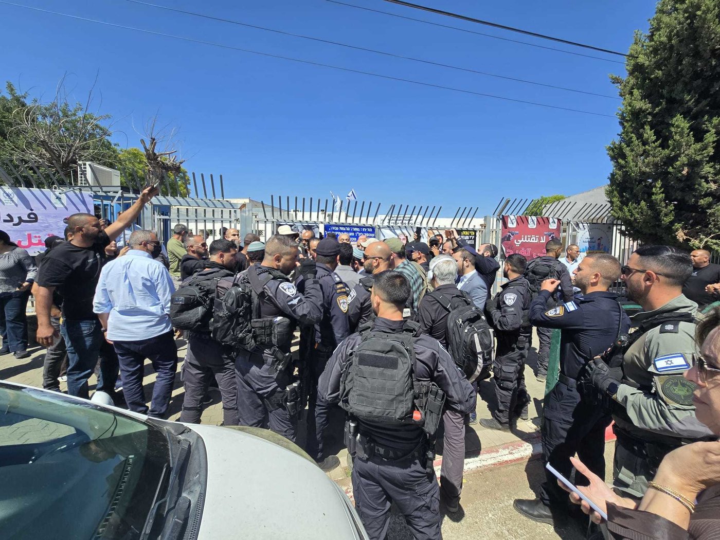 "אין כניסה, הצפון בידינו": ראש המועצה הבדואי חסם את ח"כ סוכות