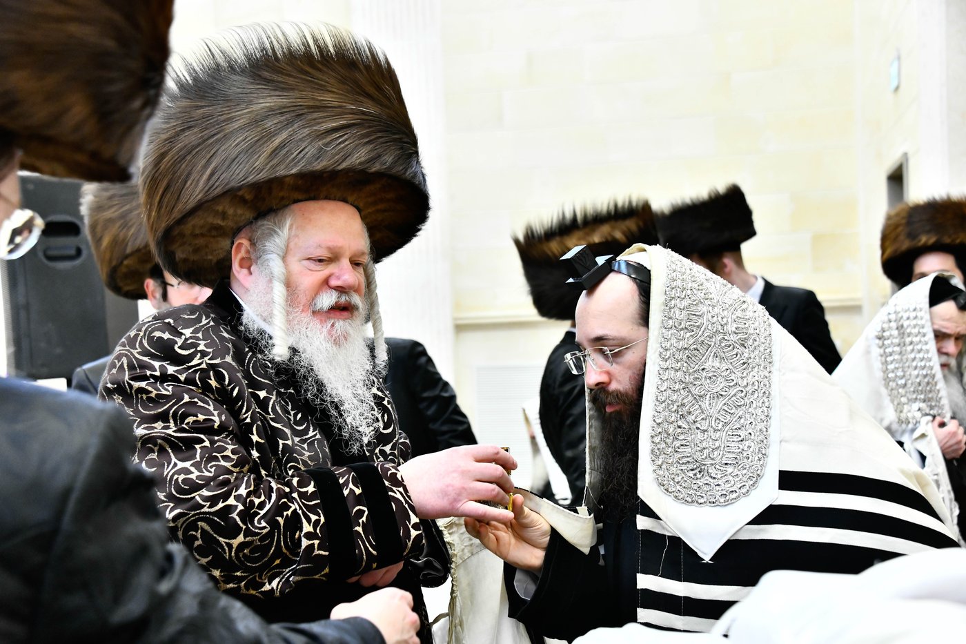 שמחת הברית בחצרות קרעטשניף - פרמשילאן - סטרופקוב