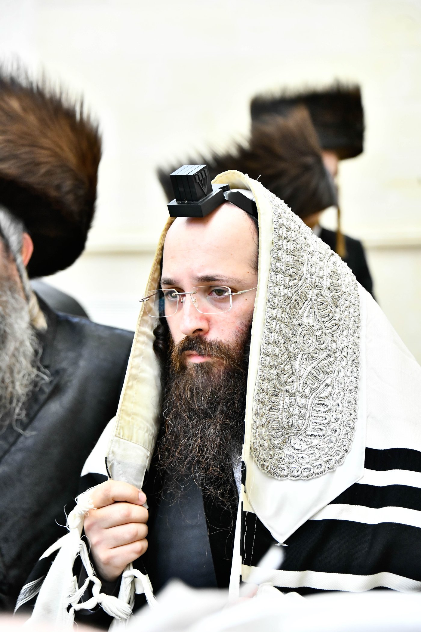 שמחת הברית בחצרות קרעטשניף - פרמשילאן - סטרופקוב