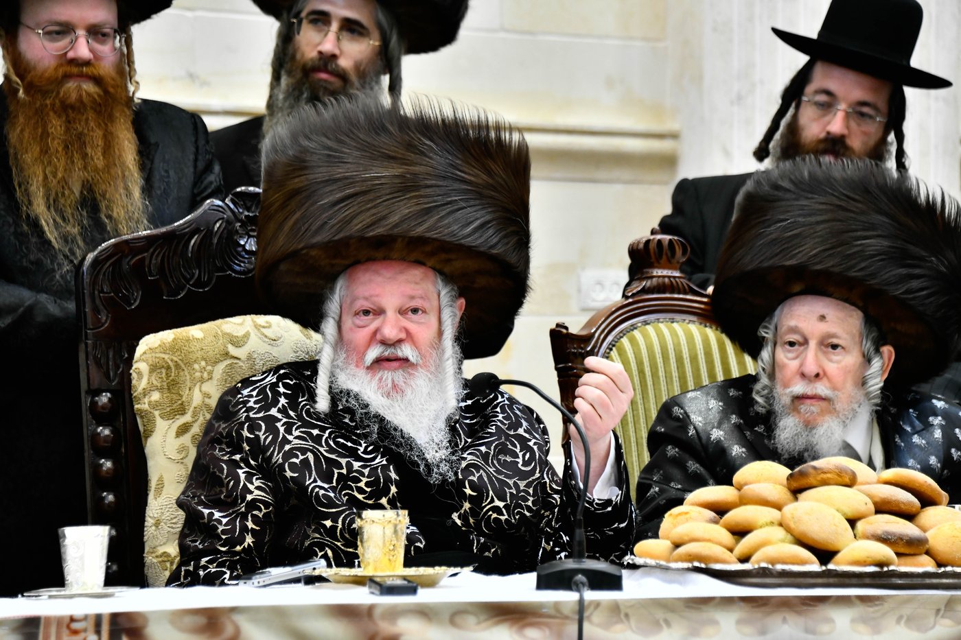 שמחת הברית בחצרות קרעטשניף - פרמשילאן - סטרופקוב