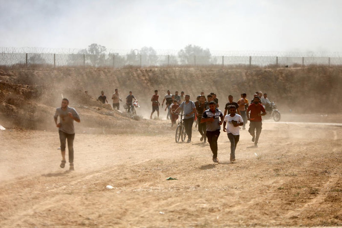 מחבלי חמאס פושטים לכיוון ישראל בדרך לטבח שמחת תורה
