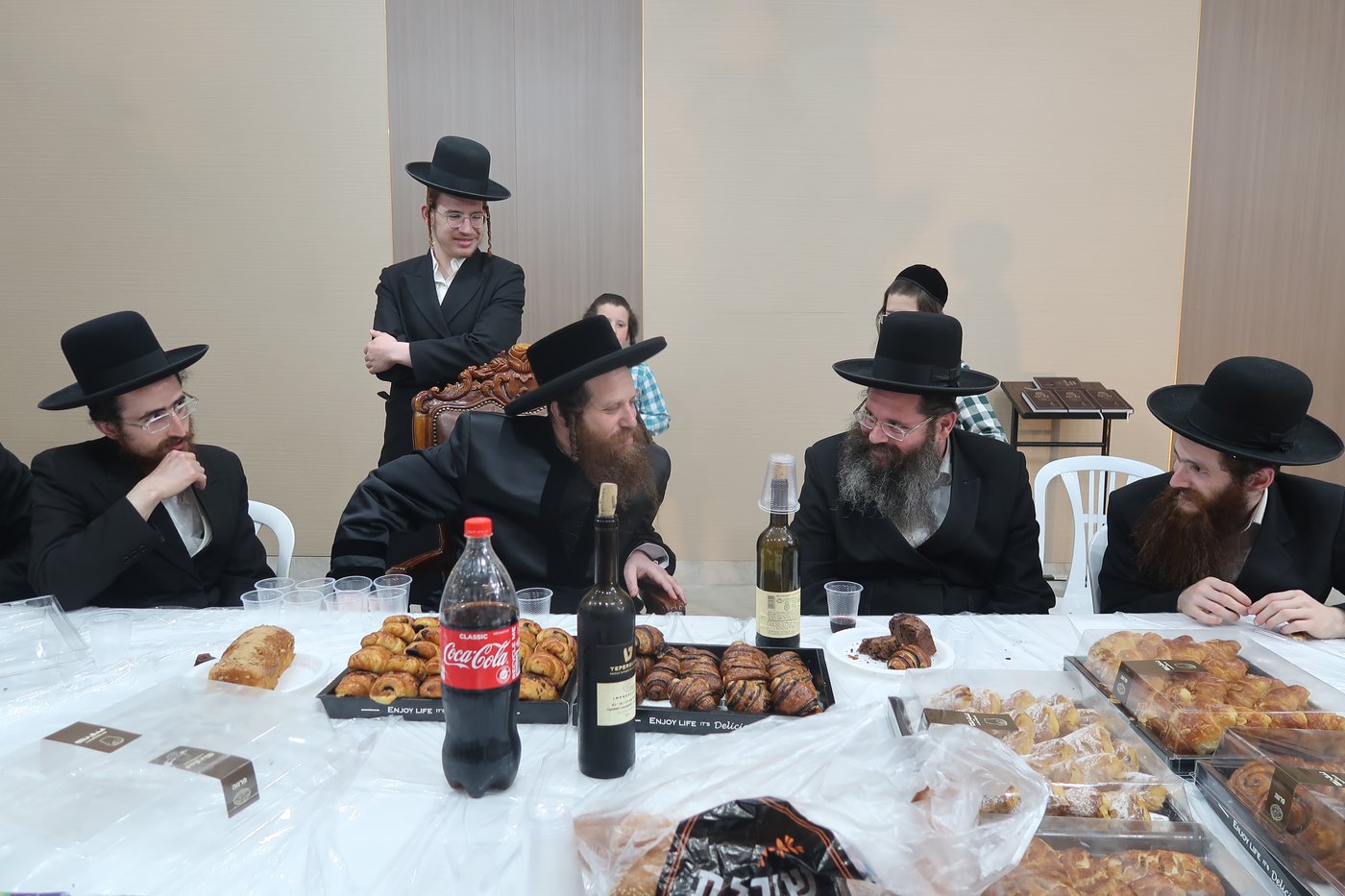 חנוכת הבית לבית החסידים דגור במתחם הסופרים