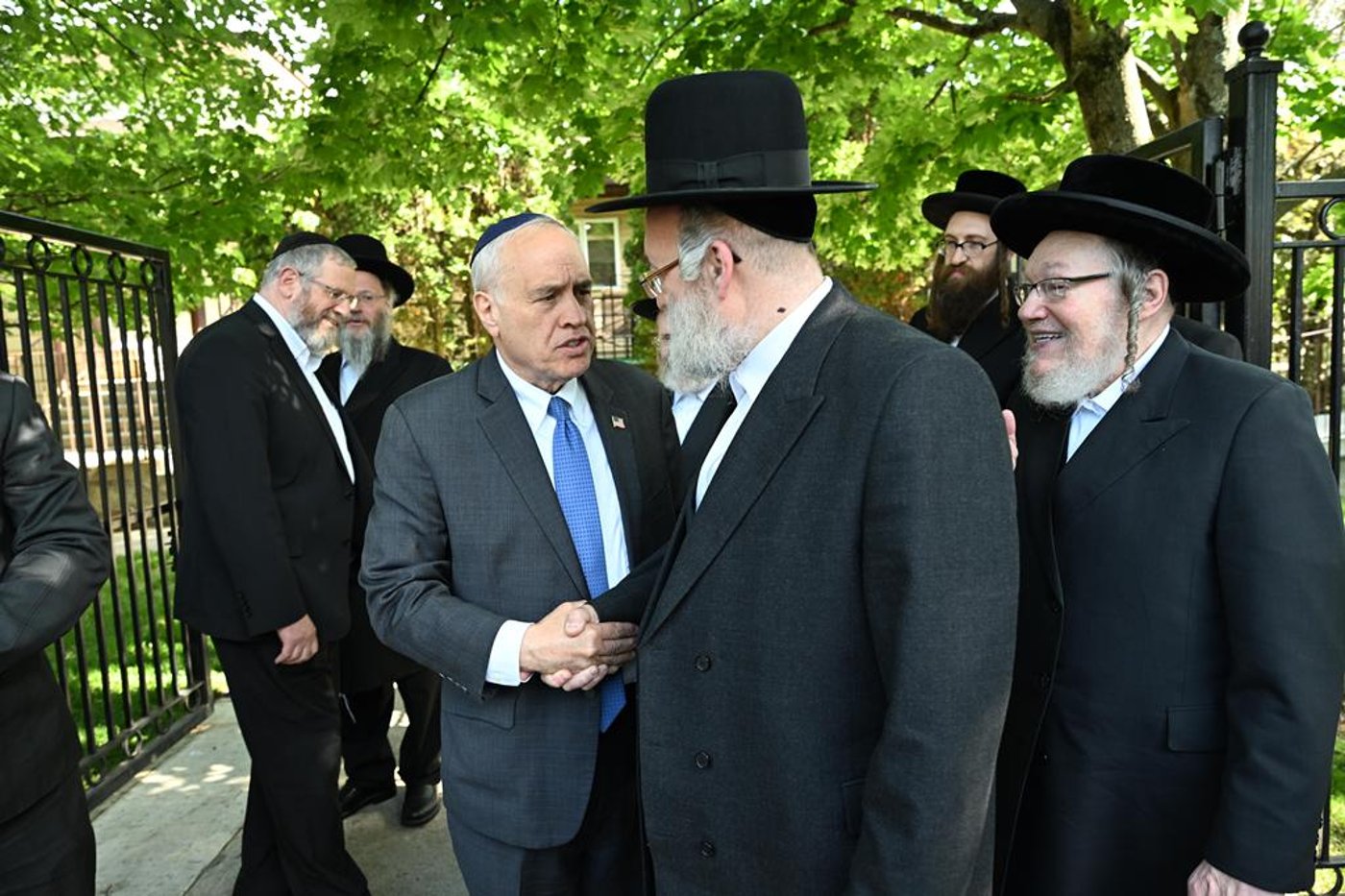 מבקר המדינה בניו יורק בביקור אצל האדמו"ר מסאטמר