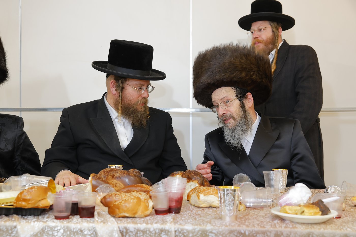 שמחת נישואי בת גאב"ד זוועהיל