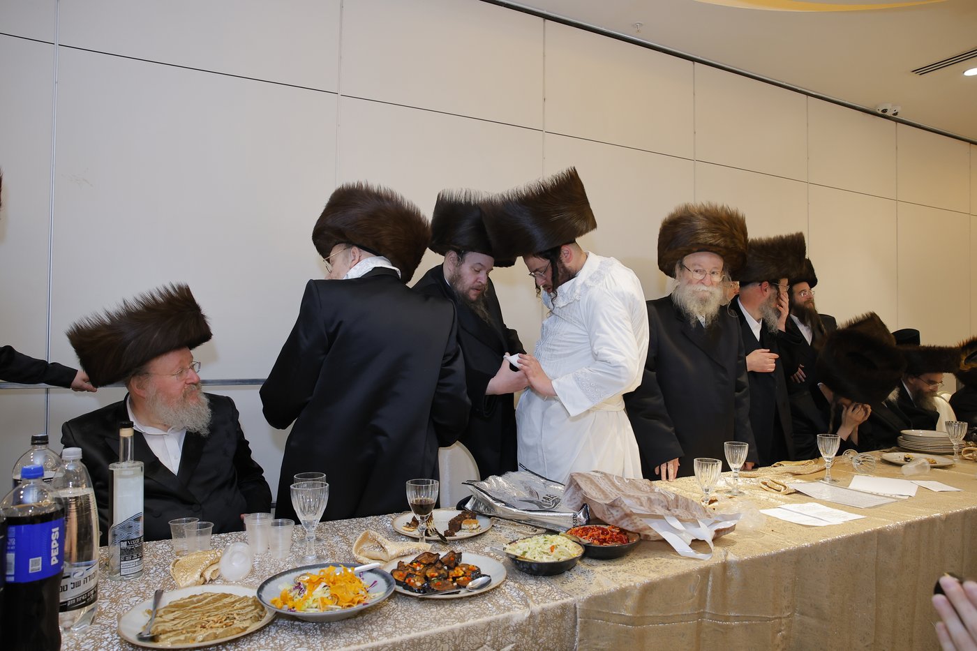 שמחת נישואי בת גאב"ד זוועהיל