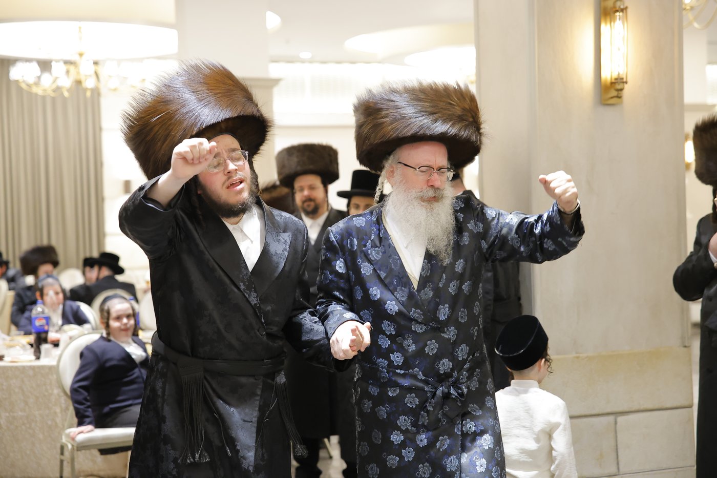 שמחת נישואי בת גאב"ד זוועהיל