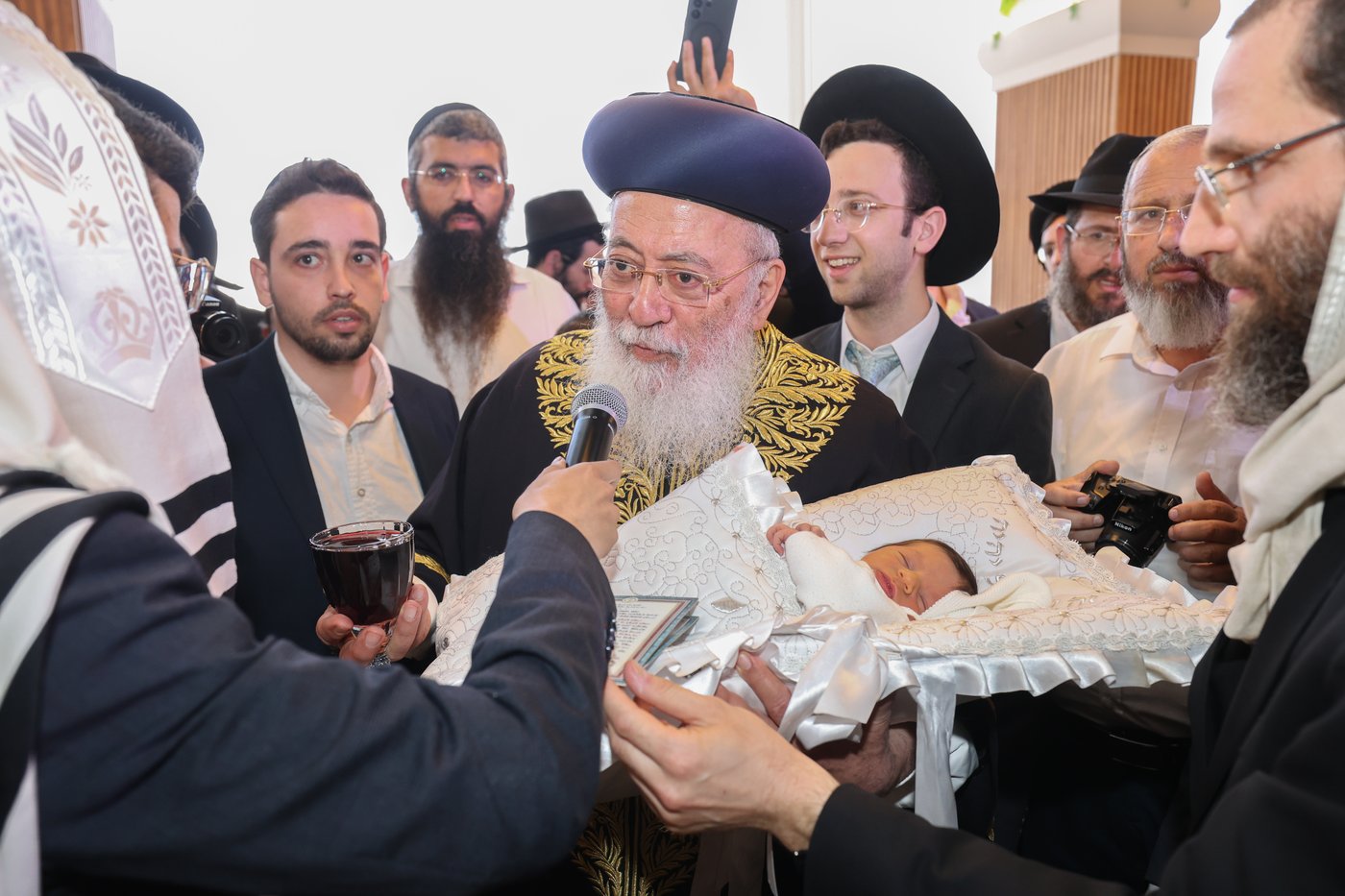 שמחת הברית לנינם המשותף של הראשל"צים הגר"י יוסף והגרש"מ עמאר