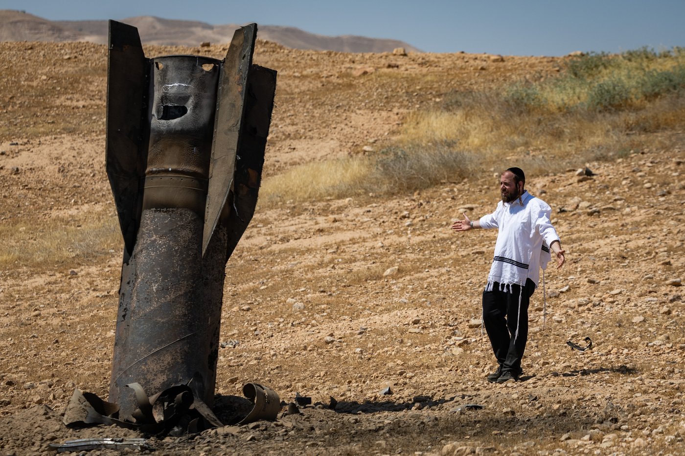 פגיעה של טיל איראני בעומק האדמה במדבר הישראלי
