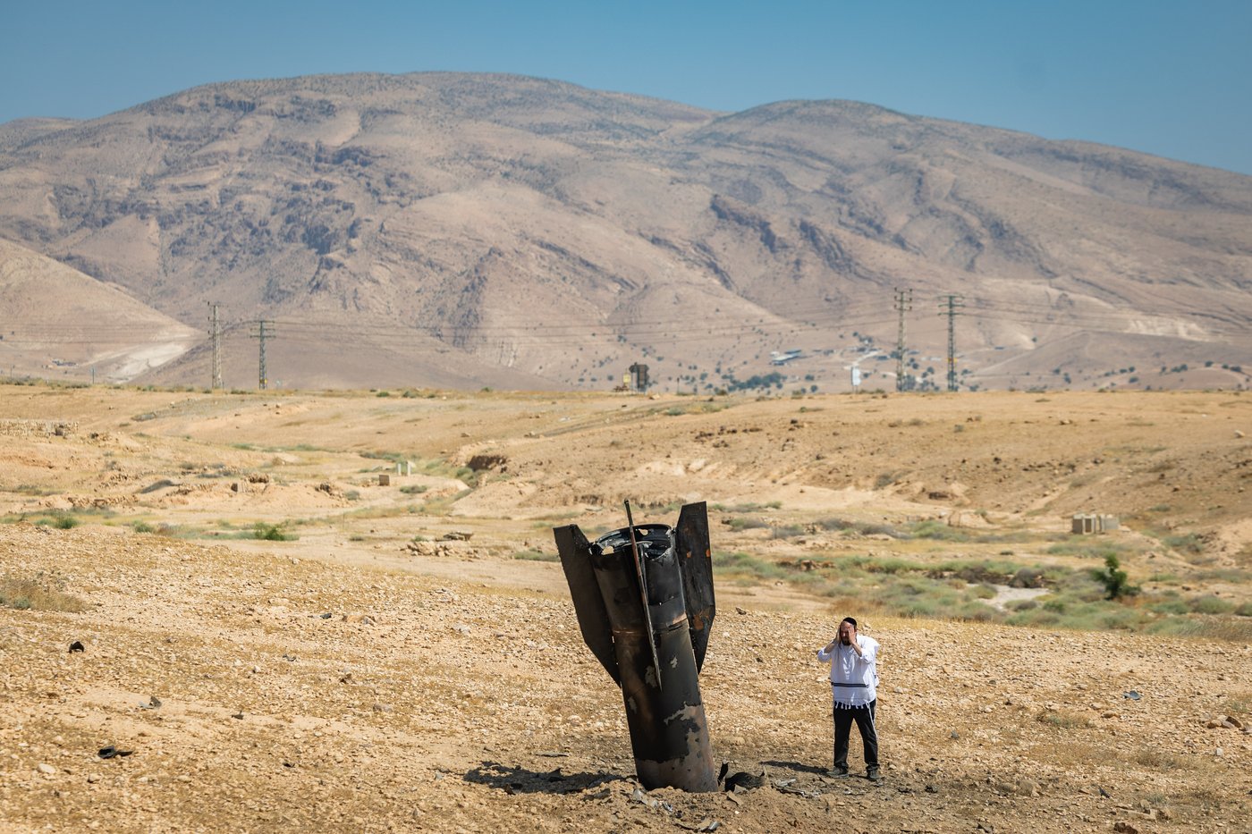 פגיעה של טיל איראני בעומק האדמה במדבר הישראלי