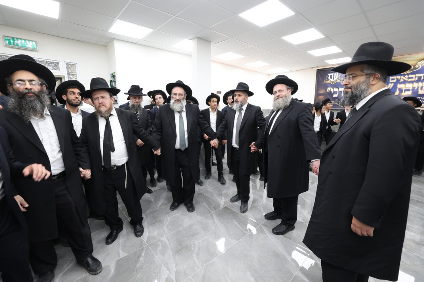 יסוד ישיבת עטרת מרדכי 