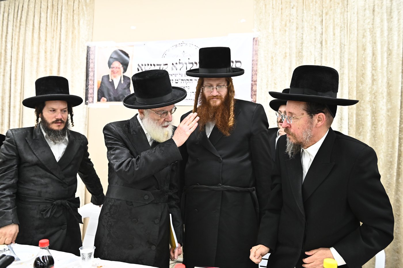 הילולא קדישא בזלאטשוב