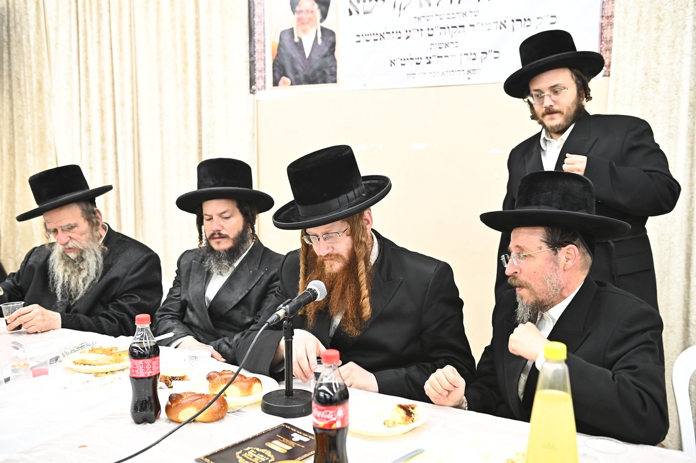 הילולא קדישא בזלאטשוב