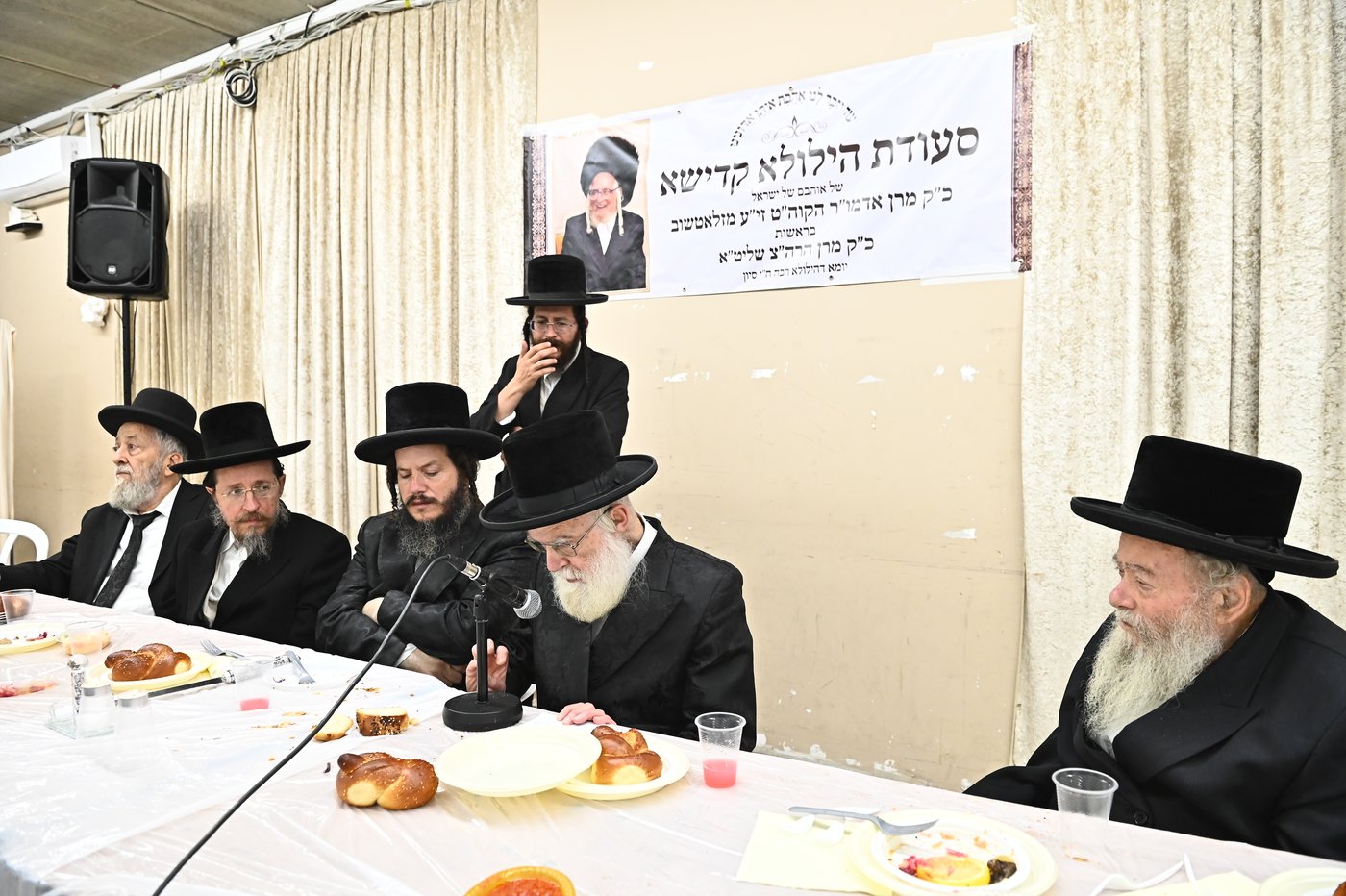 הילולא קדישא בזלאטשוב