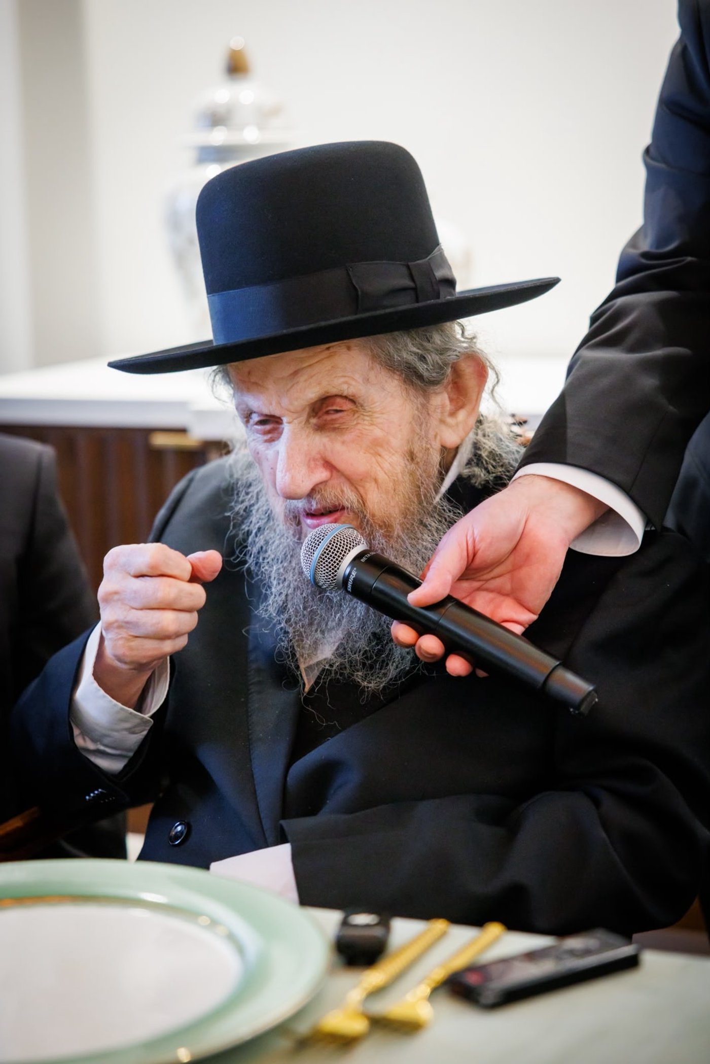 המסע להצלת עולם התורה