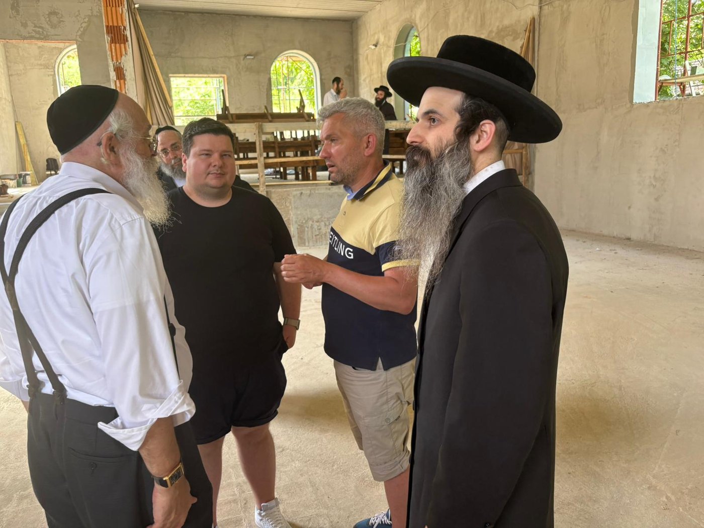 ראש עיריית קרעסטיר בסיור