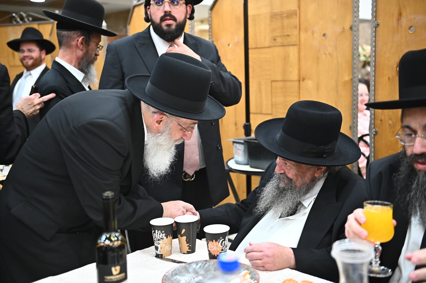 שמחת נישואי צאצאי הגר"א לוי והגרי"ד שפירא