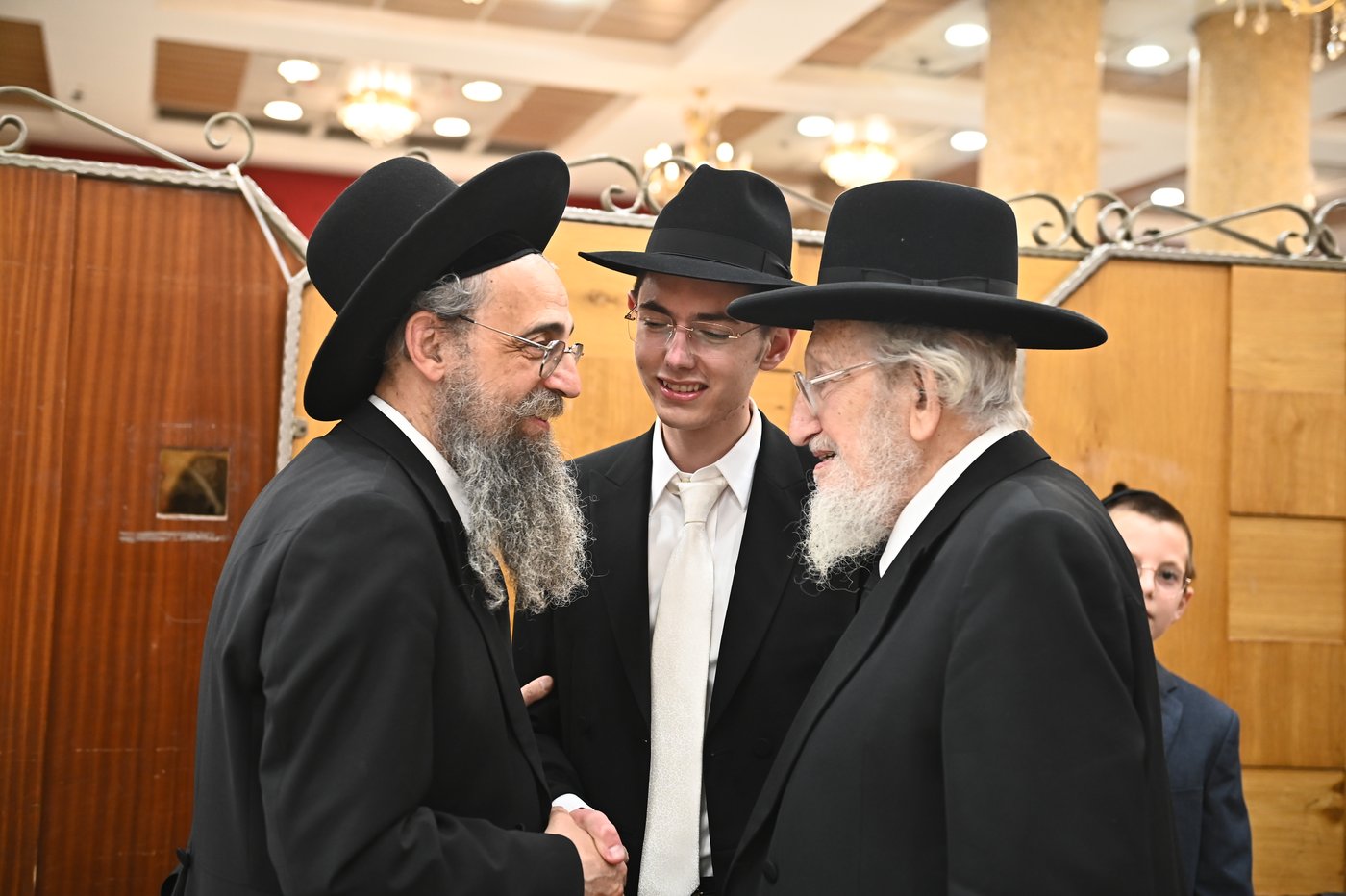שמחת נישואי צאצאי הגר"א לוי והגרי"ד שפירא