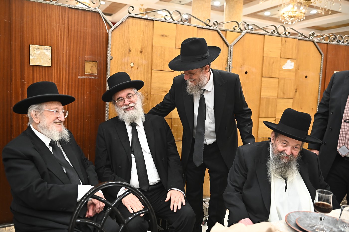שמחת נישואי צאצאי הגר"א לוי והגרי"ד שפירא