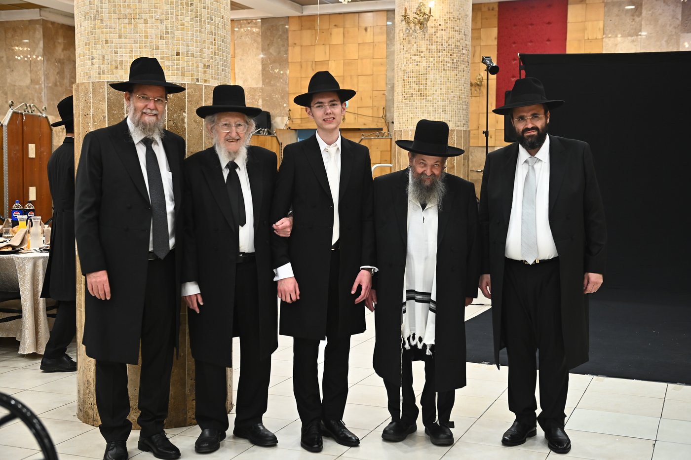 שמחת נישואי צאצאי הגר"א לוי והגרי"ד שפירא