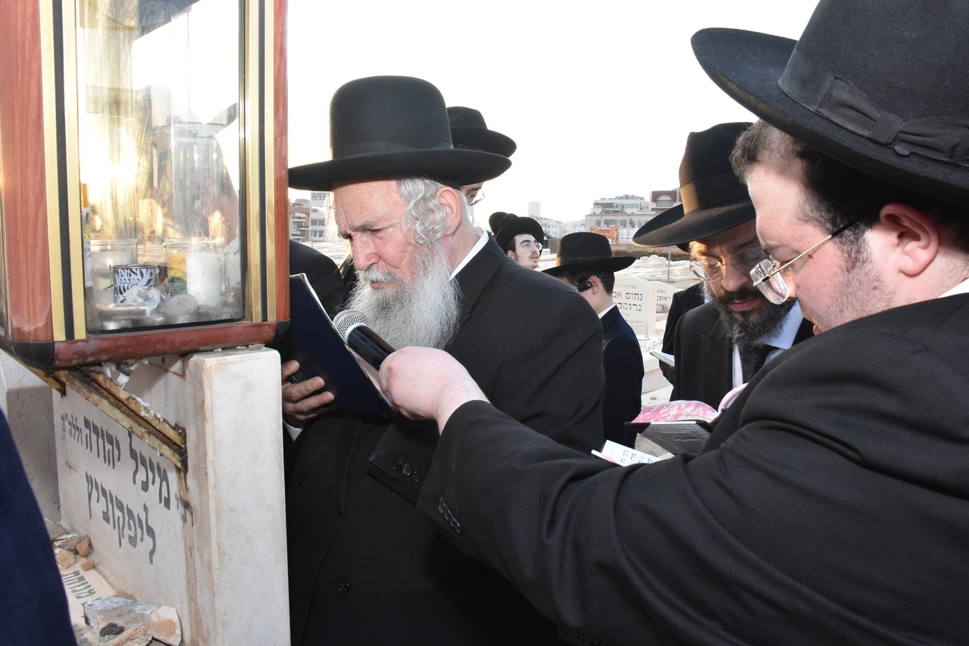עליה לציון של הגרמ"י ליפקוביץ זצ"ל