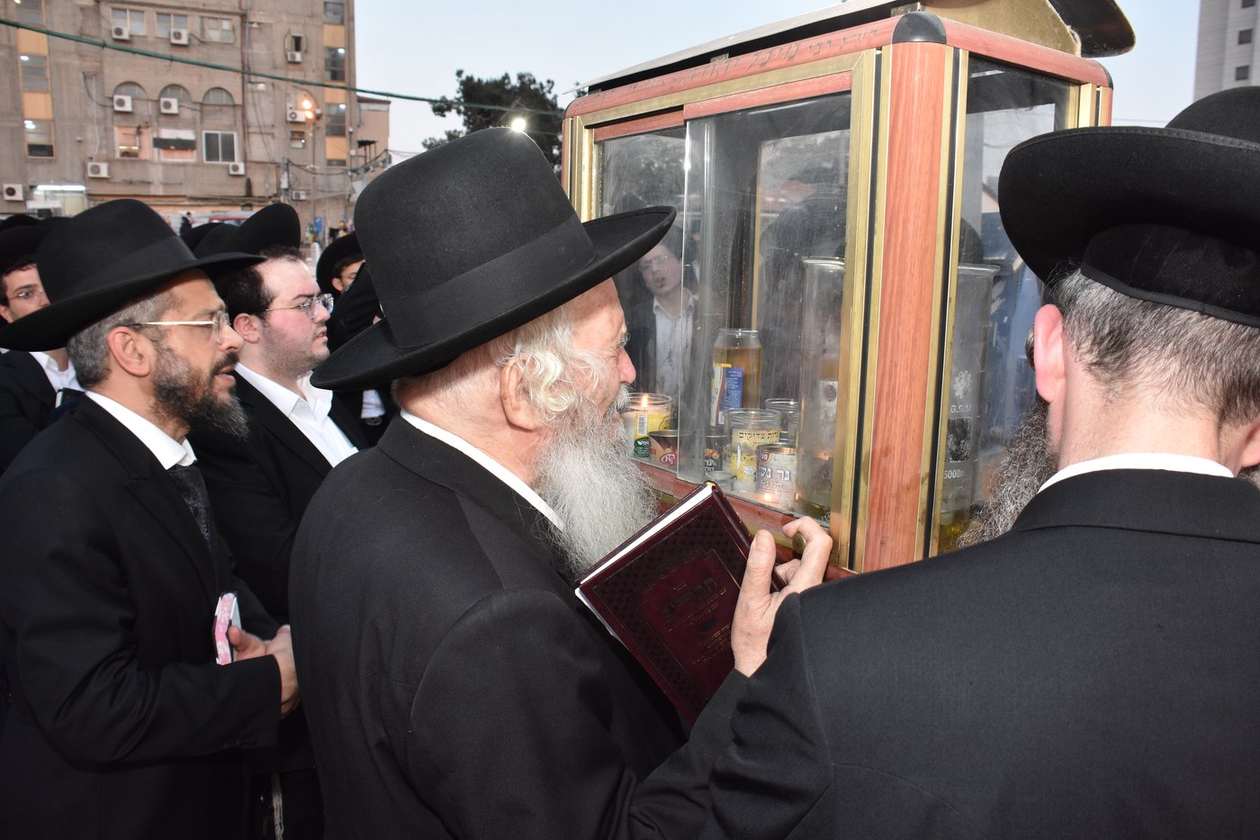 עליה לציון של הגרמ"י ליפקוביץ זצ"ל