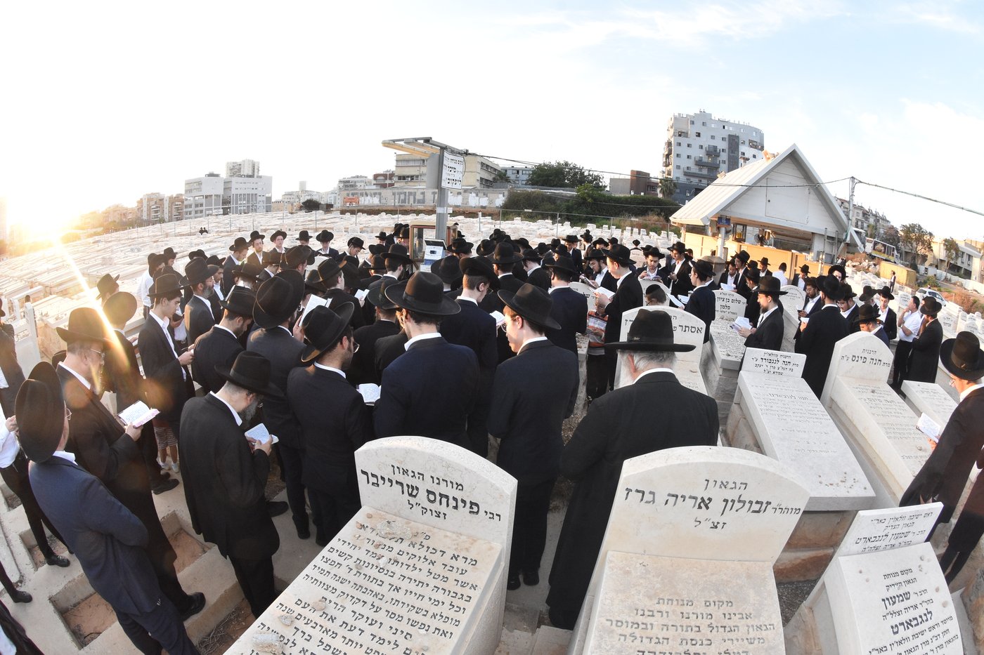 עליה לציון של הגרמ"י ליפקוביץ זצ"ל