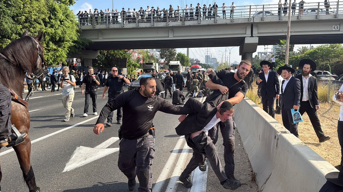 מראות מההפגנות בכביש 4