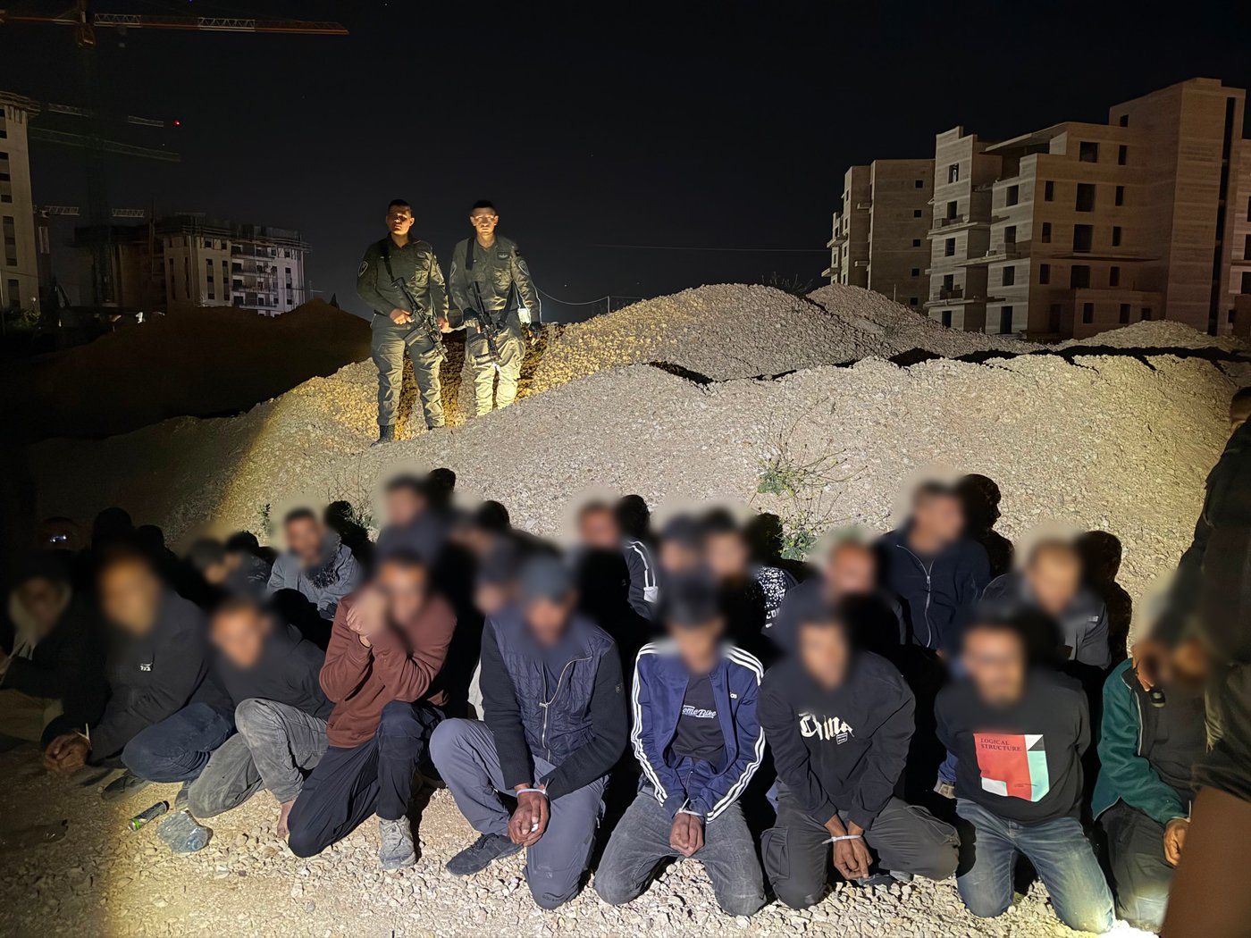 תפיסת שוהים בלתי חוקיים בשכונת בית צפאפא בירושלים