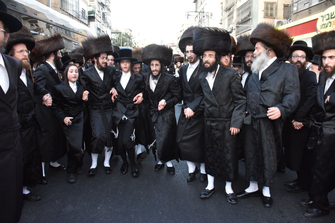 הכנסת ספר התורה בקארלין לעלוב